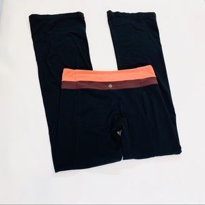 Lululemon Reversible Black yoga pants size 8